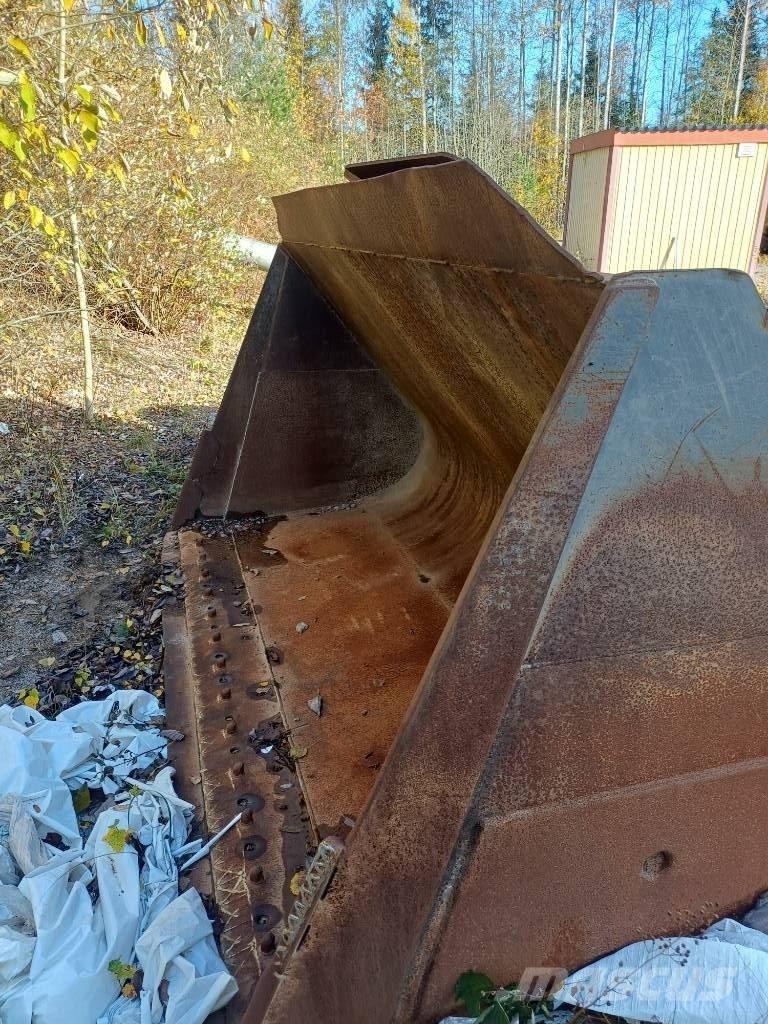 Volvo 120 Kauha Skopor