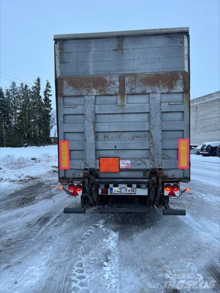 Krone Madel SD Kapelltrailer