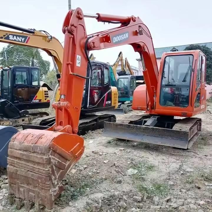 Doosan DH70-7 Bandgrävare