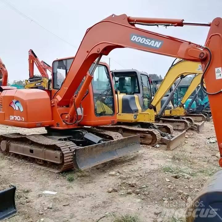 Doosan DH70-7 Bandgrävare