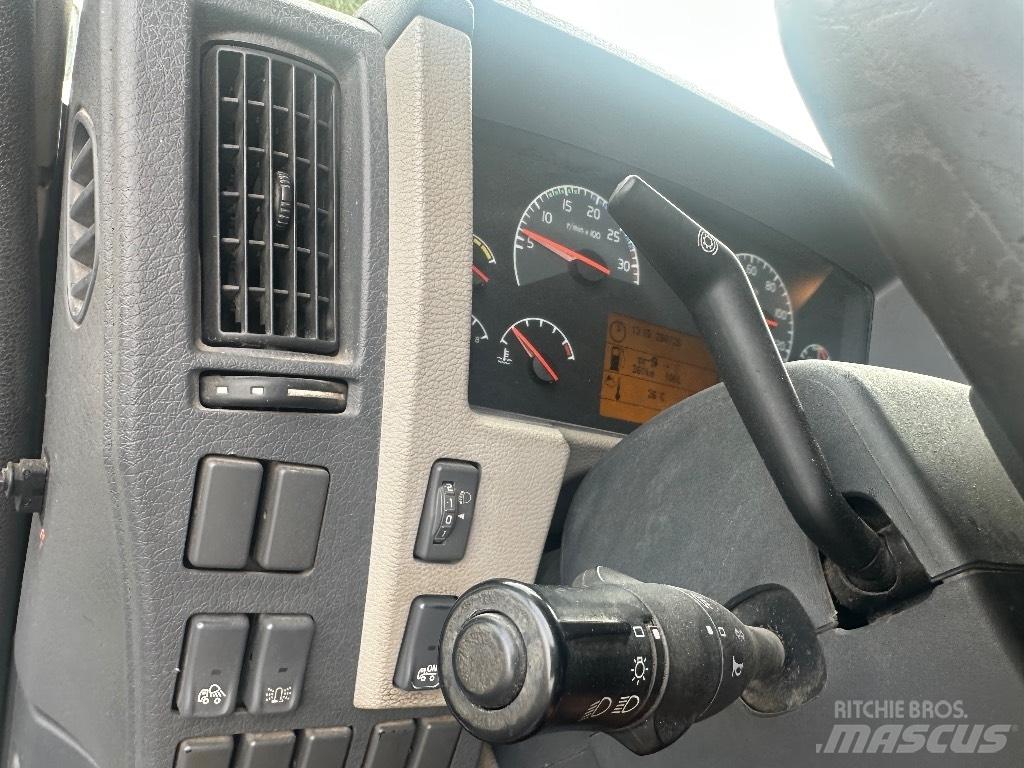 Volvo FE 340 6X4 Lastväxlare med kabellift