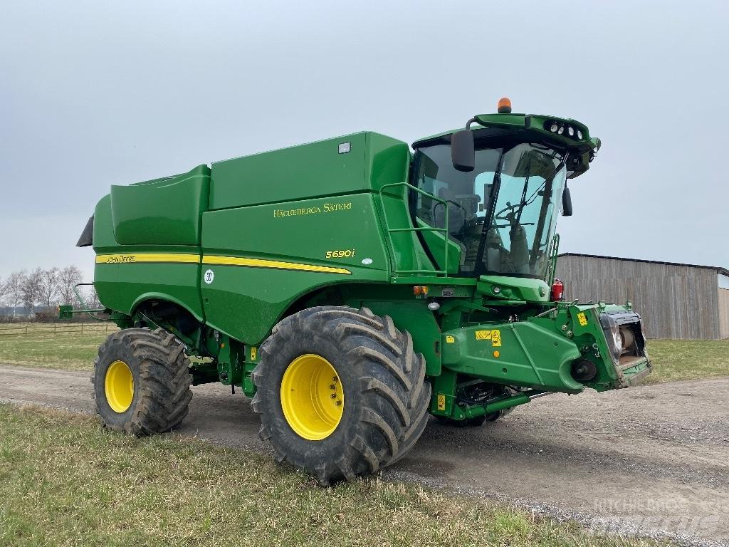 John Deere S 690 i Skördetröskor
