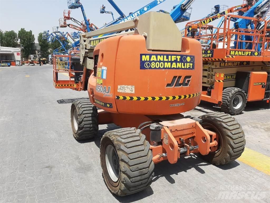 JLG 450AJ Bomliftar