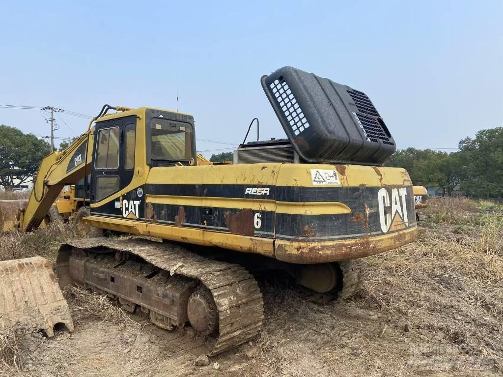 CAT 330 B L Bandgrävare