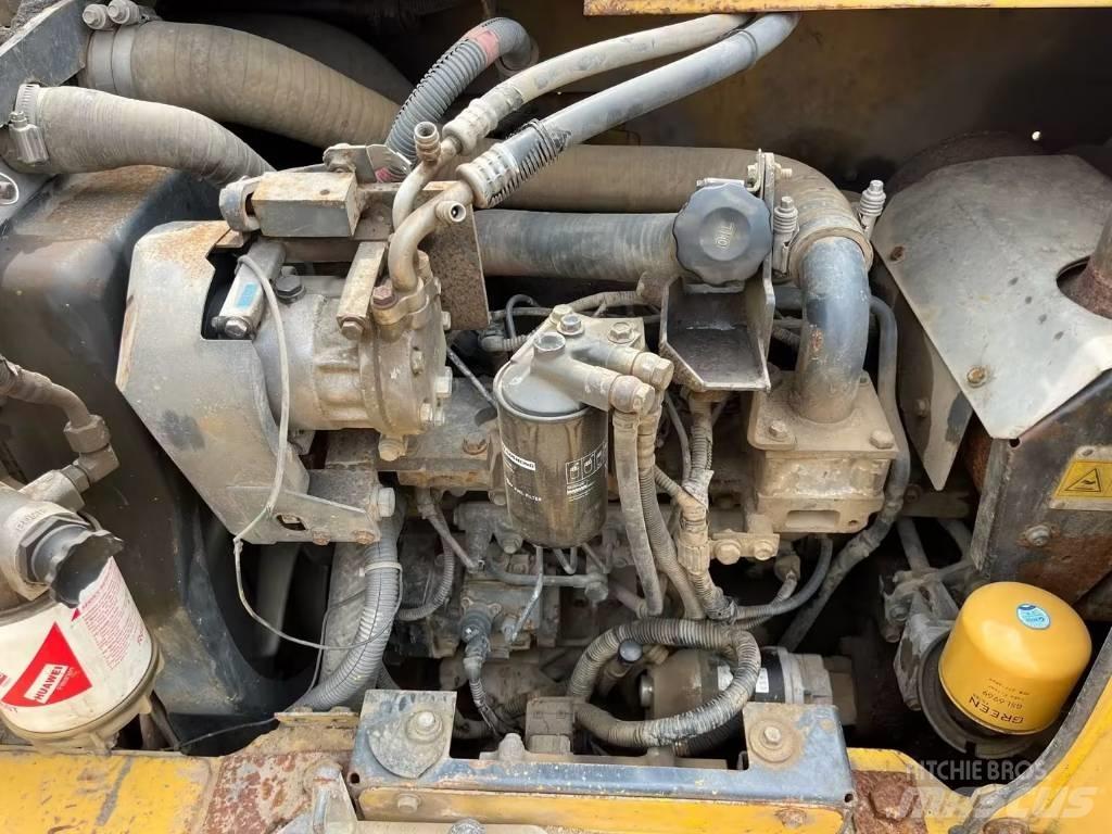 Komatsu PC70-8加长臂 Bandgrävare