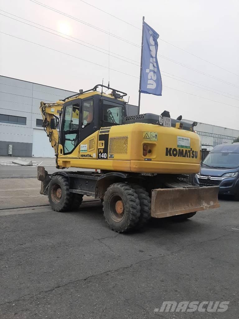 Komatsu PW 140-7 Hjulgrävare