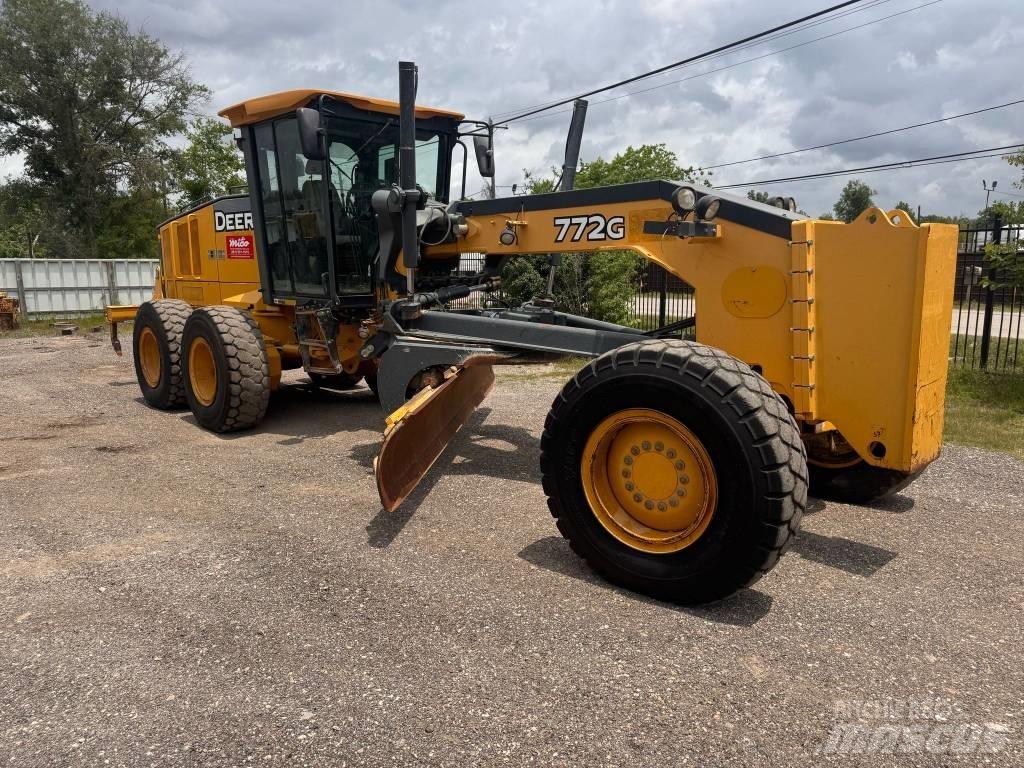 DEERE 772G Väghyvlar