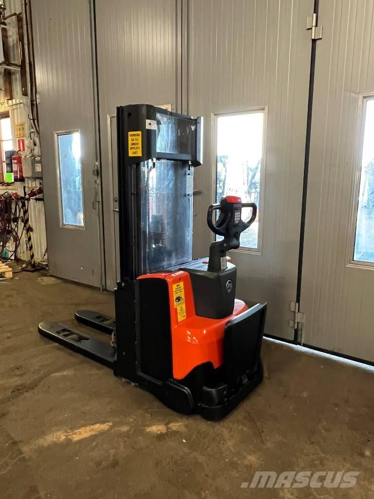 BT truck SWE 120 L Staplare-led