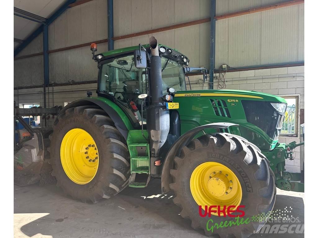 John Deere 6215 R Traktorer