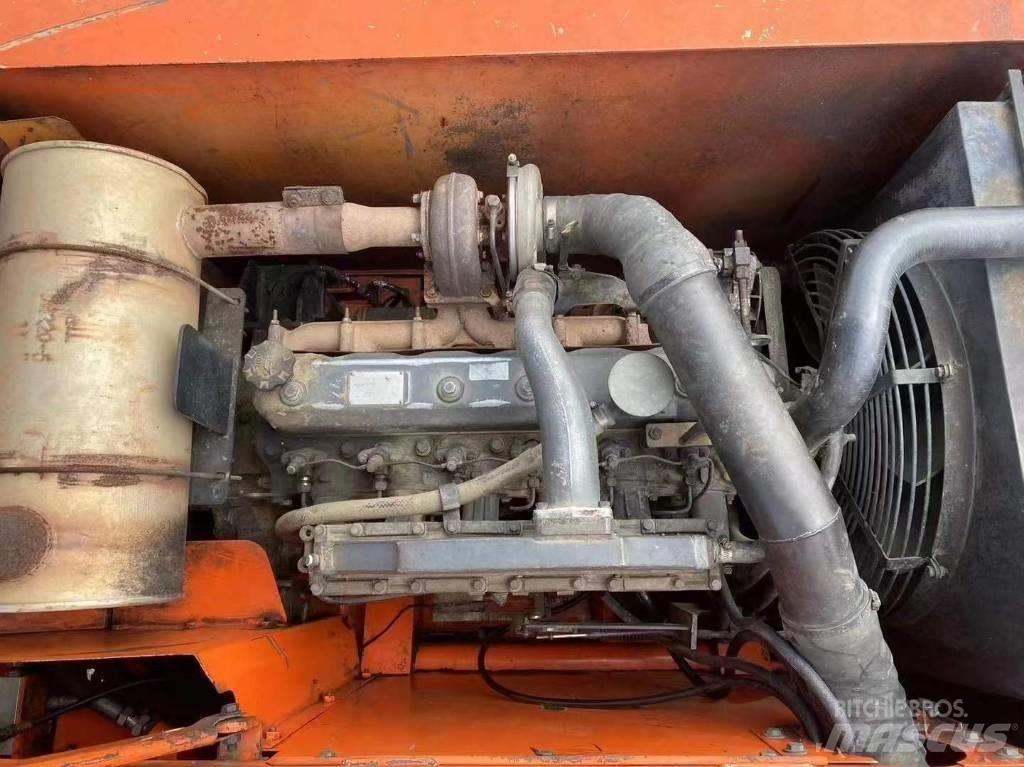 Doosan DH 225 LC-7 Bandgrävare