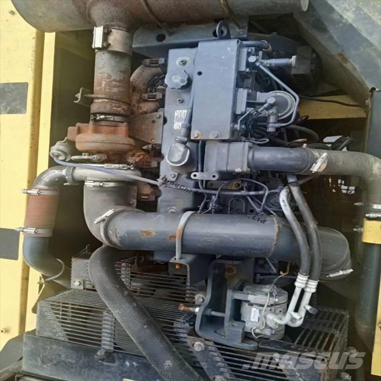Komatsu 300 Bandgrävare