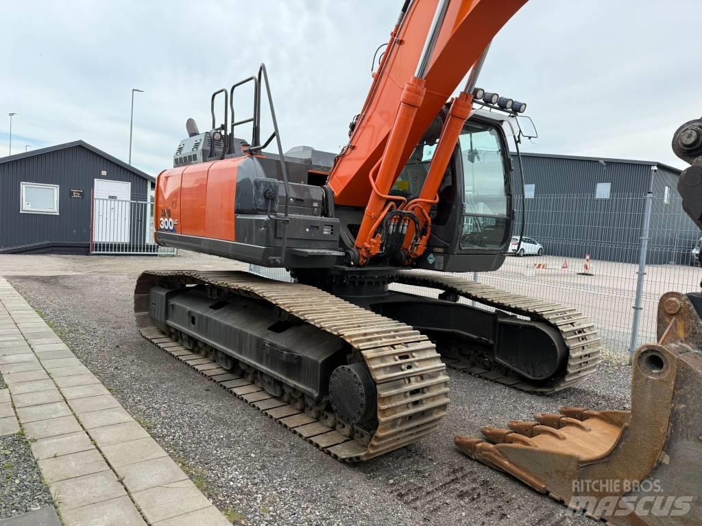 Hitachi ZX 300 LC-6 Bandgrävare