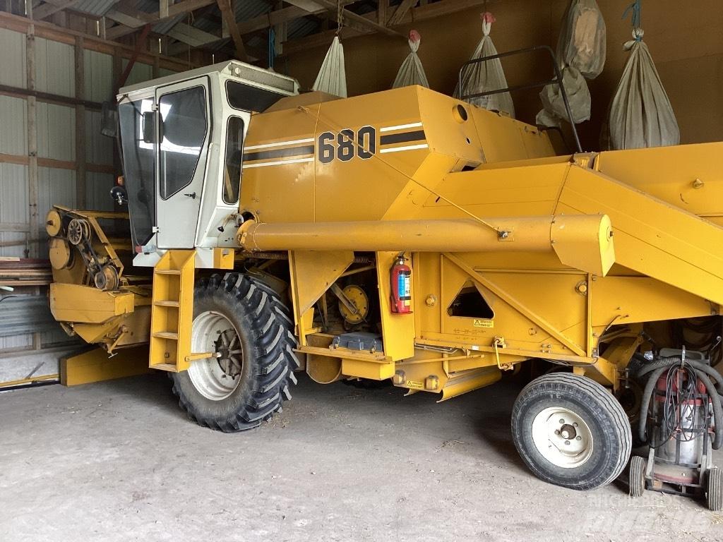 Sampo 680 Skördetröskor