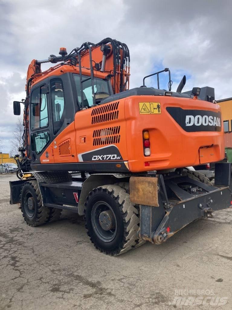 Doosan DX 170 W Hjulgrävare