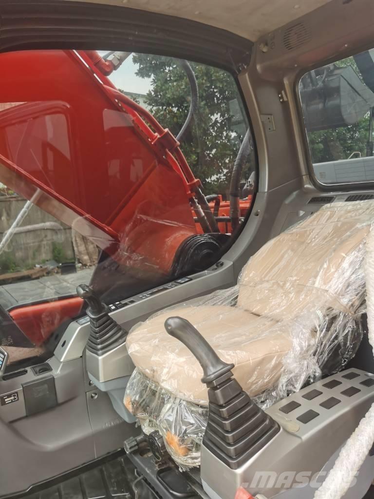 Doosan DX 300 LC Bandgrävare