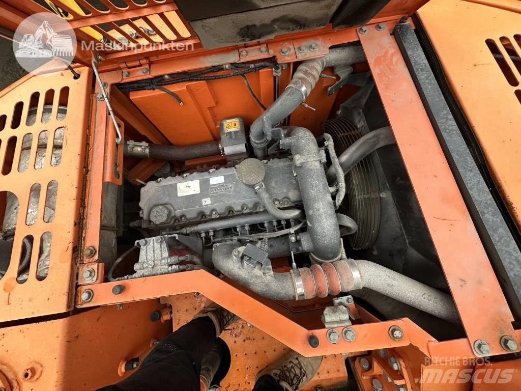 Doosan DX 235 LCR Bandgrävare