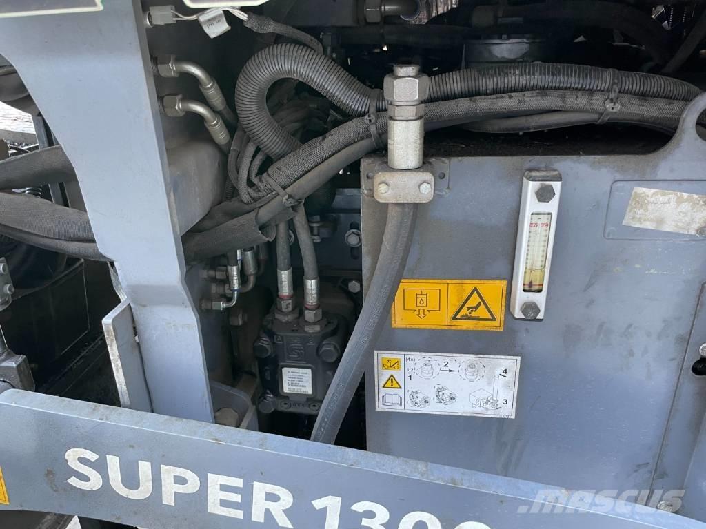 Vögele SUPER 1300-3I Asfaltsläggningsmaskiner