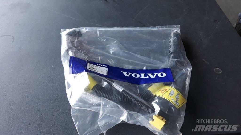 Volvo HOSE 22330354 Transport - Övriga