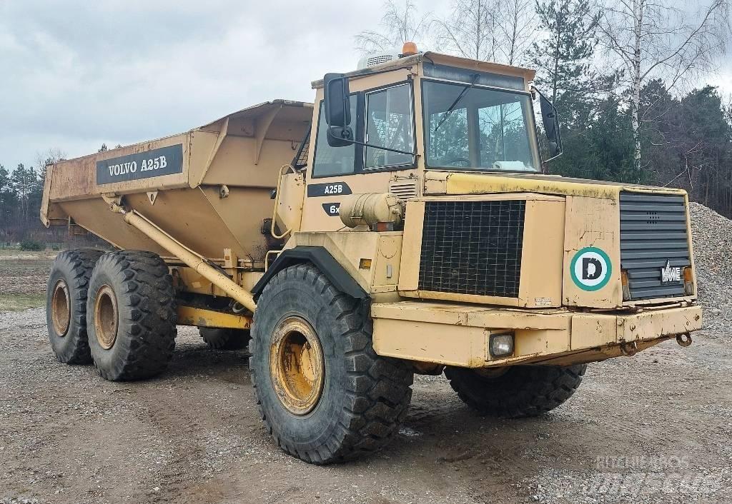 Volvo BM A 25 B Midjestyrd dumper