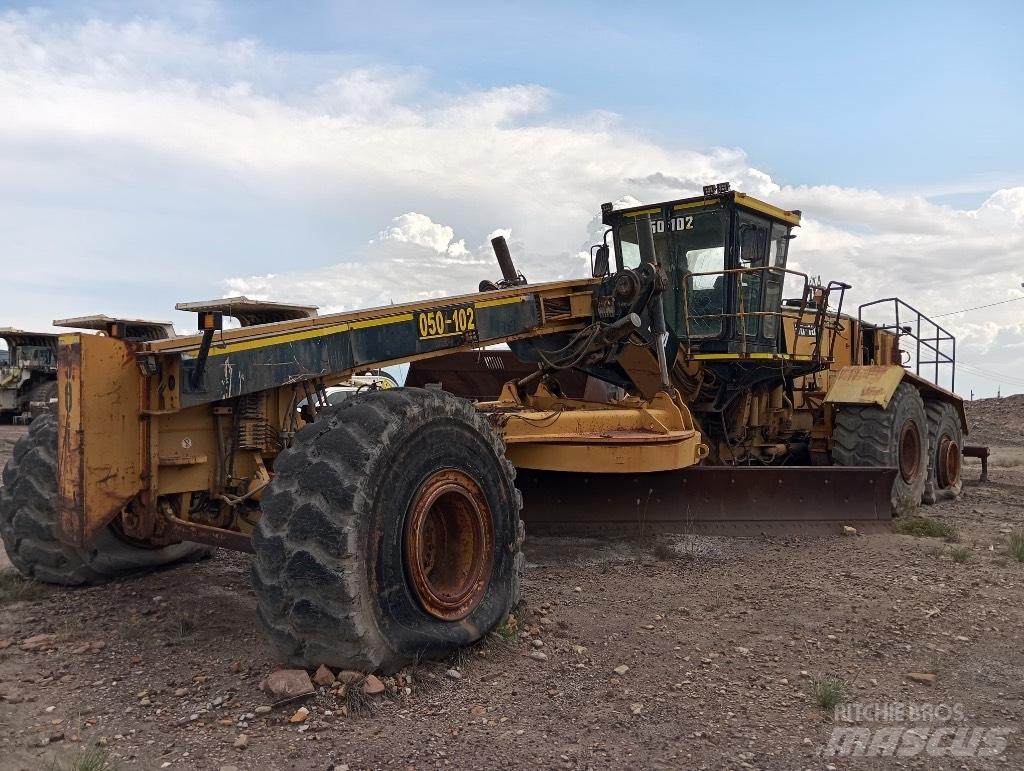 CAT 24 M Väghyvlar