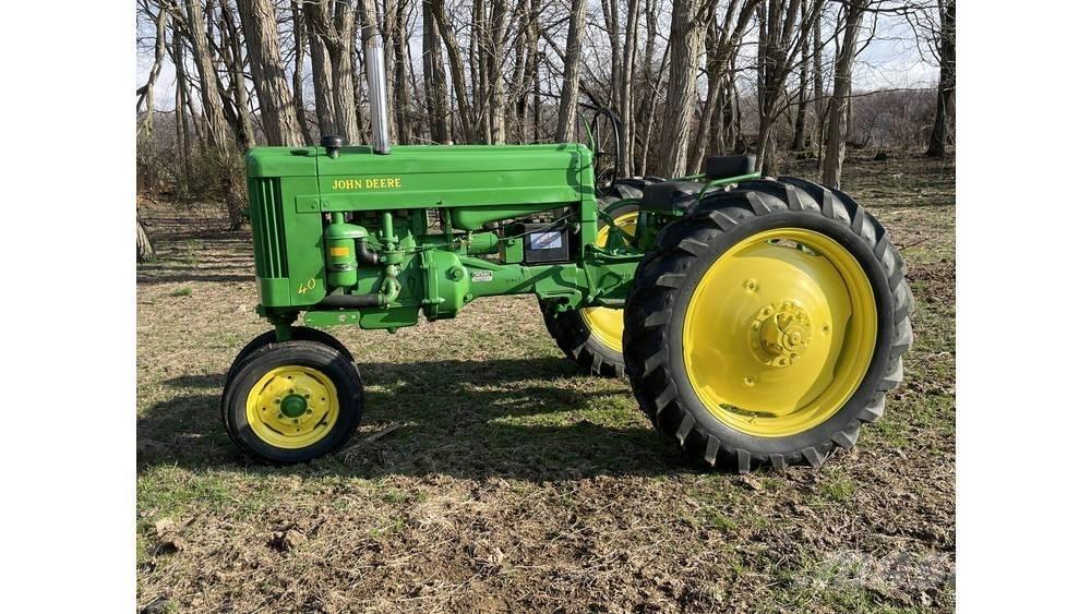 John Deere 40T Traktorer