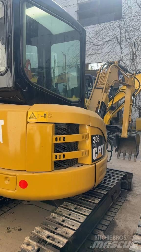 CAT 303.5 Minigrävare < 7t