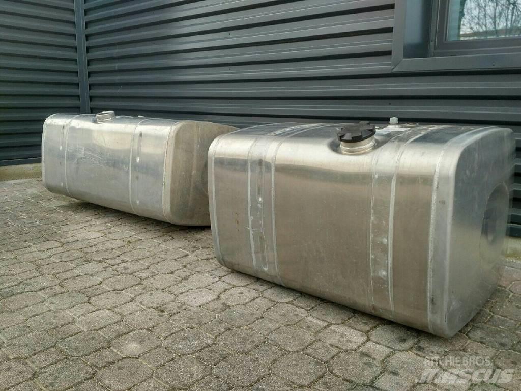 MAN 480 + 375 L Bränsle och tillsatstankar