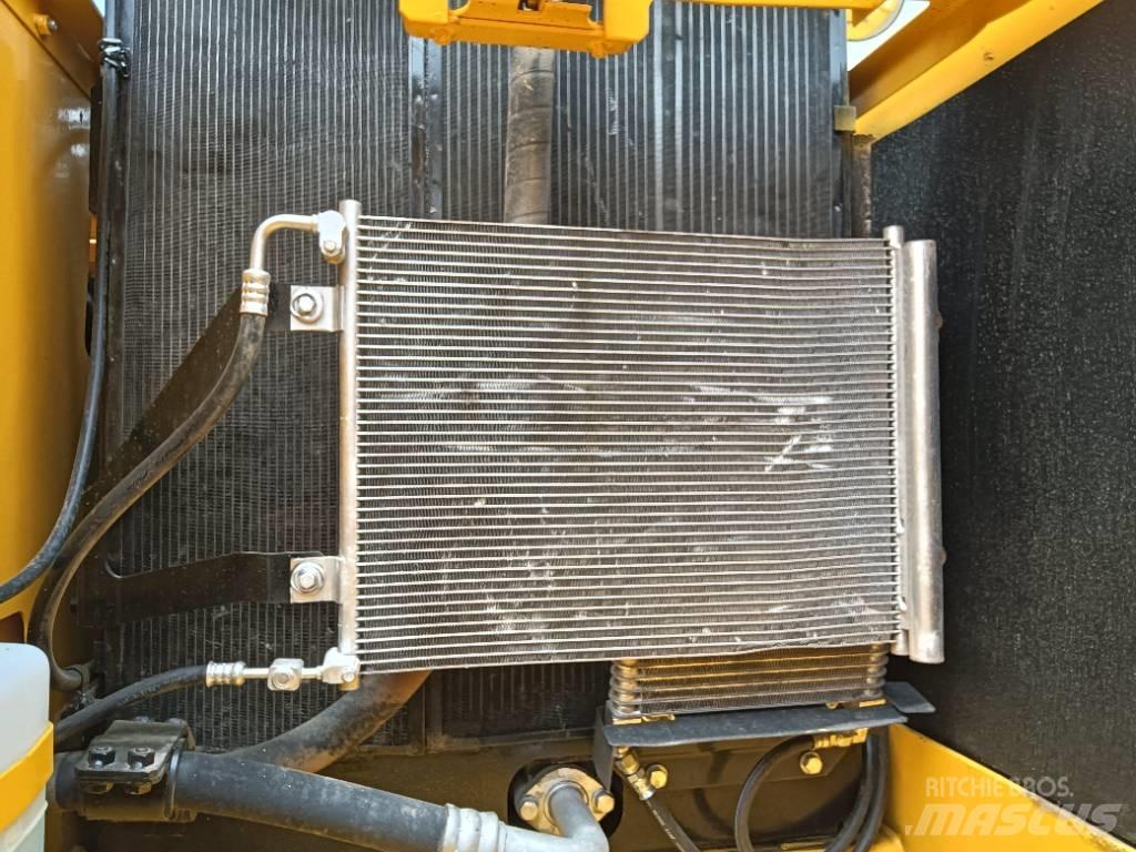 Komatsu PC 240 Bandgrävare