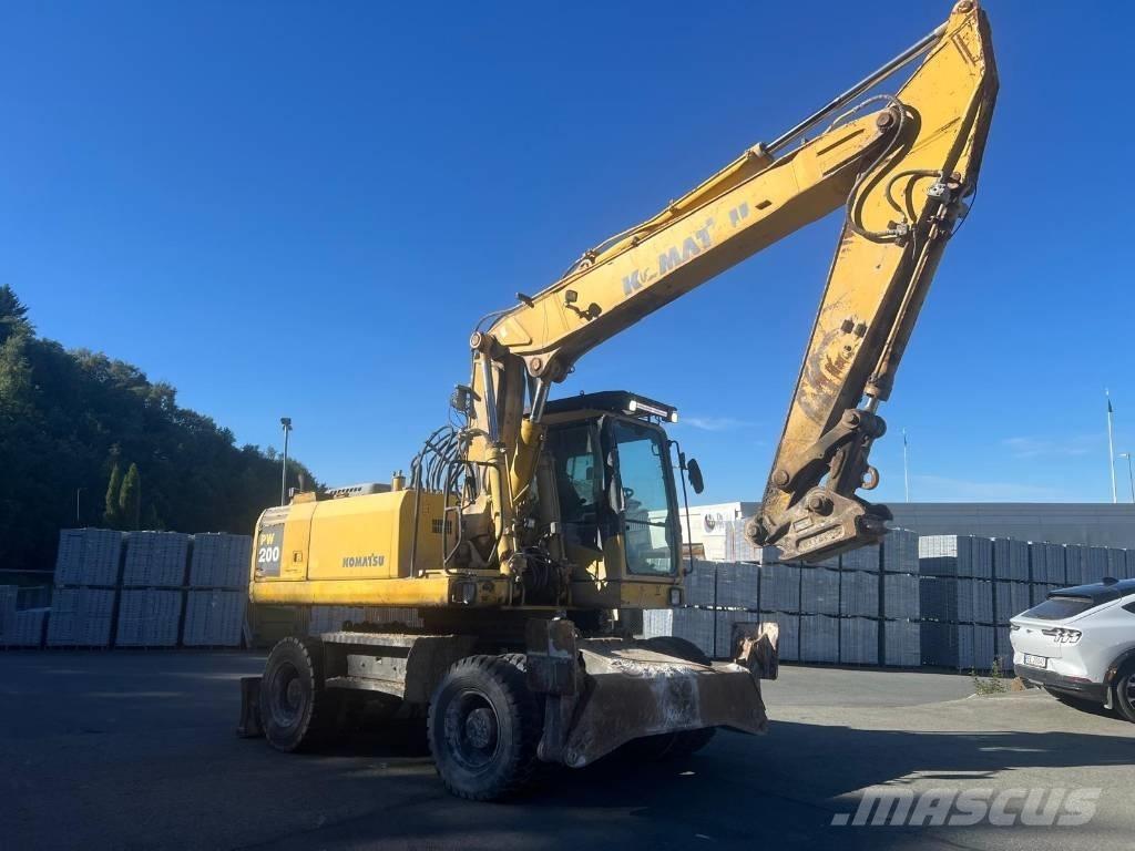 Komatsu PW 200-7 Hjulgrävare