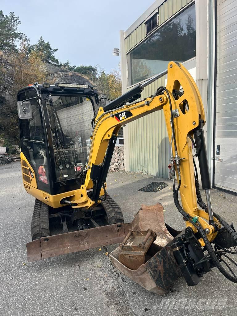 CAT 301.7 D Rototilt Minigrävare < 7t