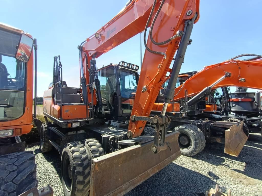 Doosan DX140W-5 Hjulgrävare