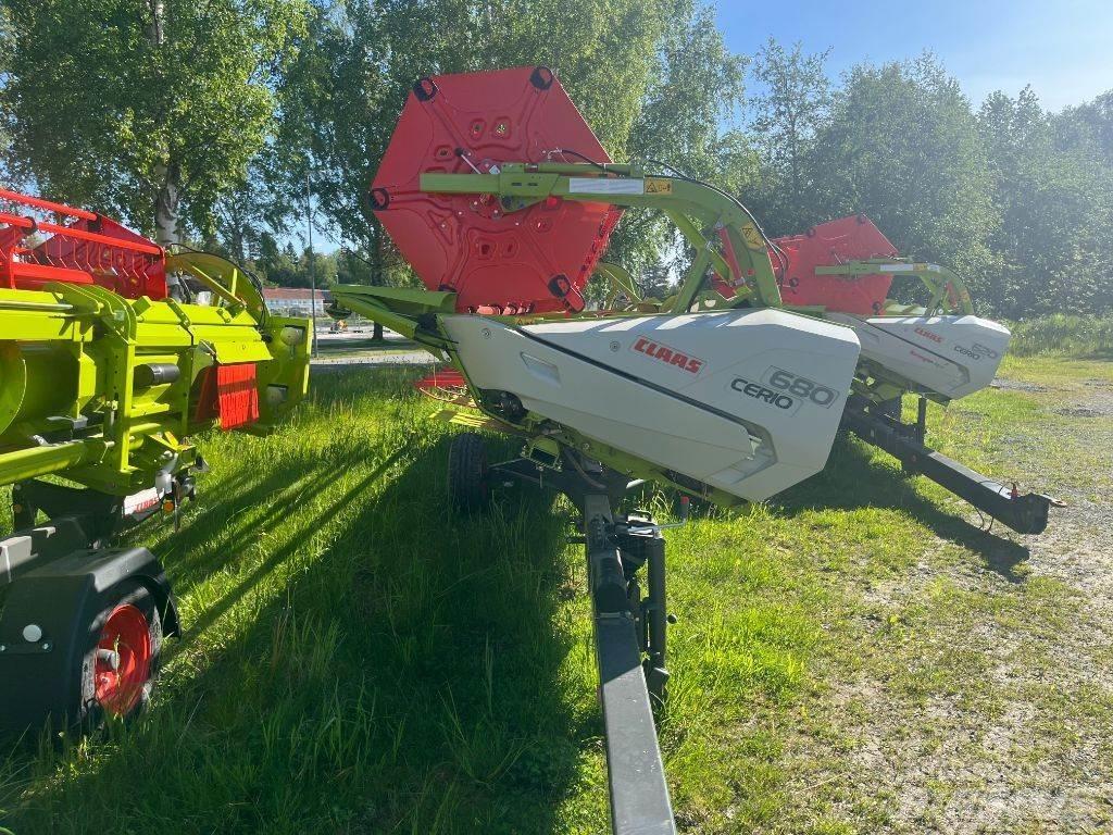 CLAAS Trion Skördetröskor