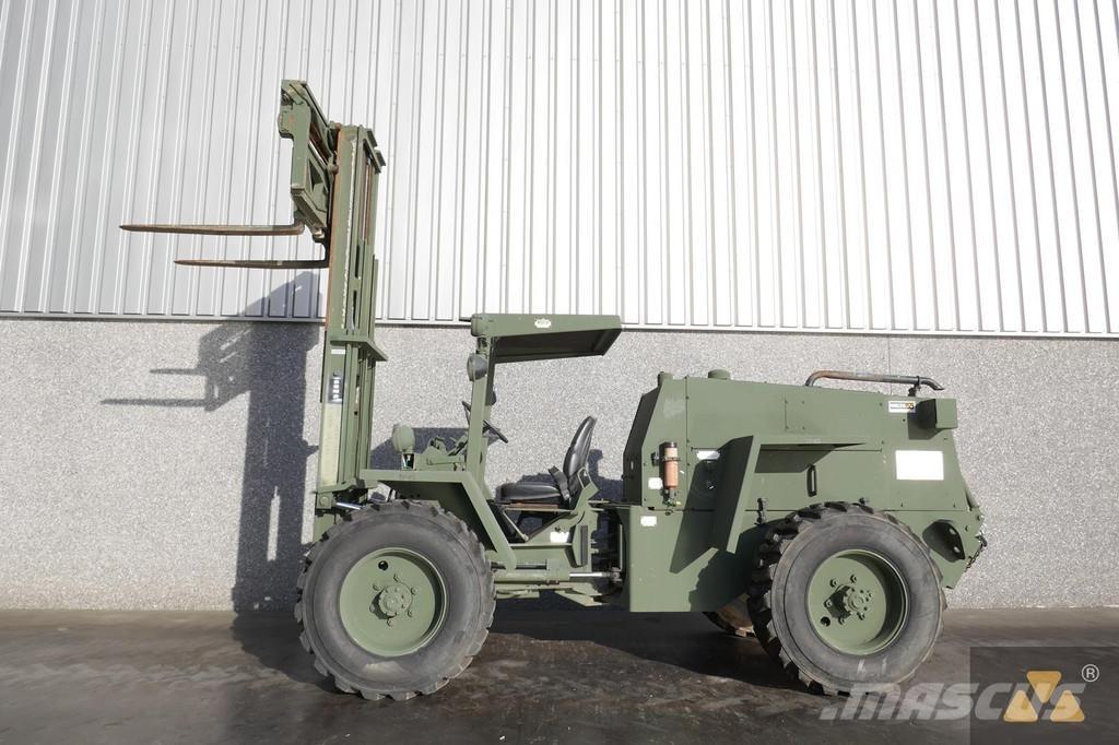 CASE M4K Ex-army Terrängtruck