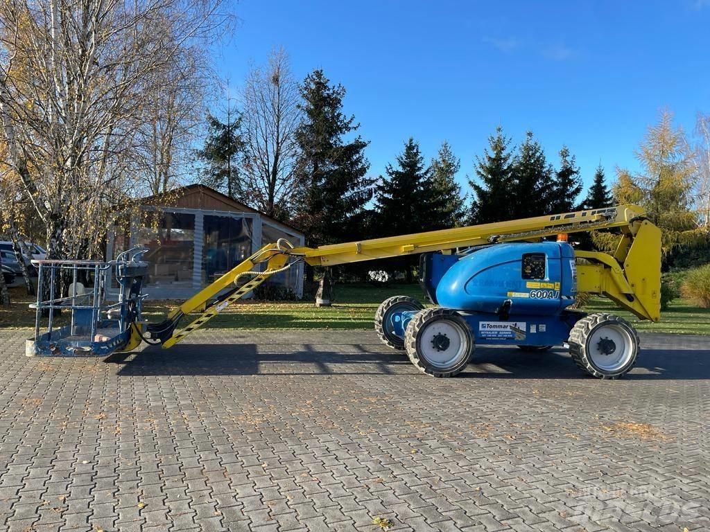 JLG 600 AJ Bomliftar