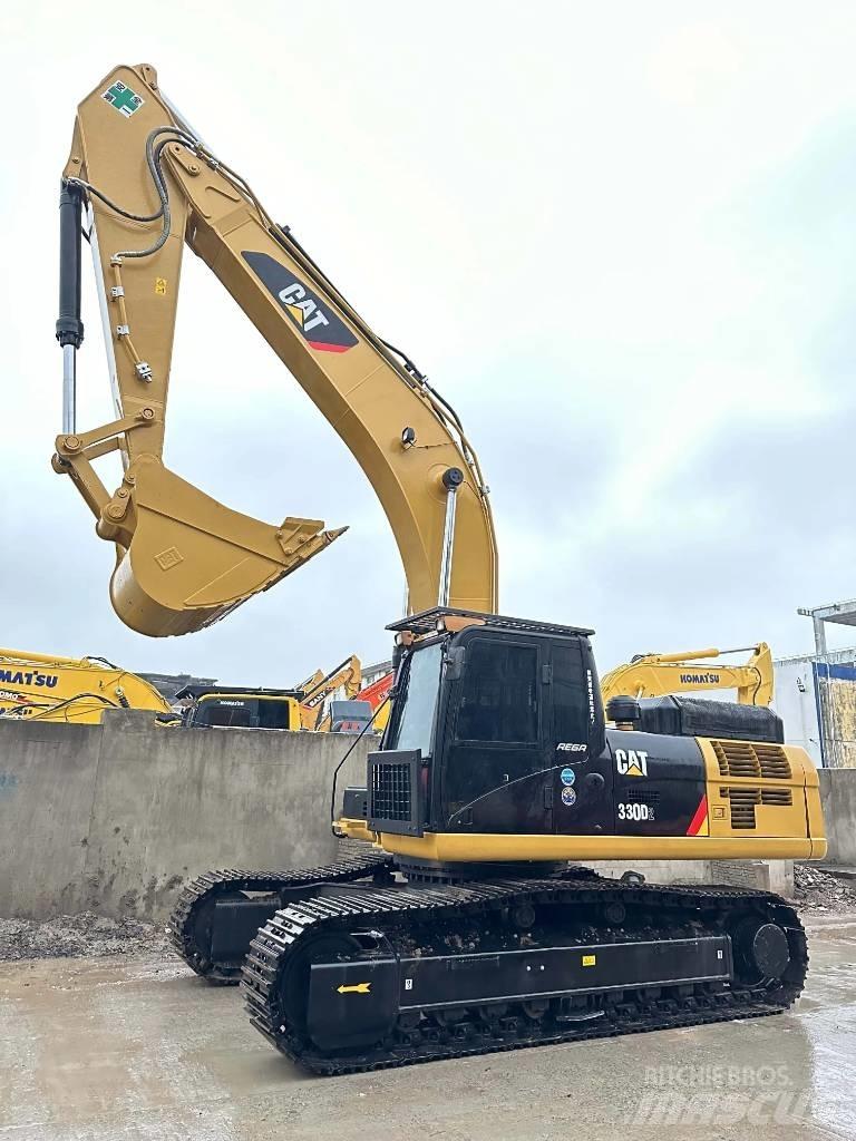 CAT 330 D2 Midigrävmaskiner 7t - 12t
