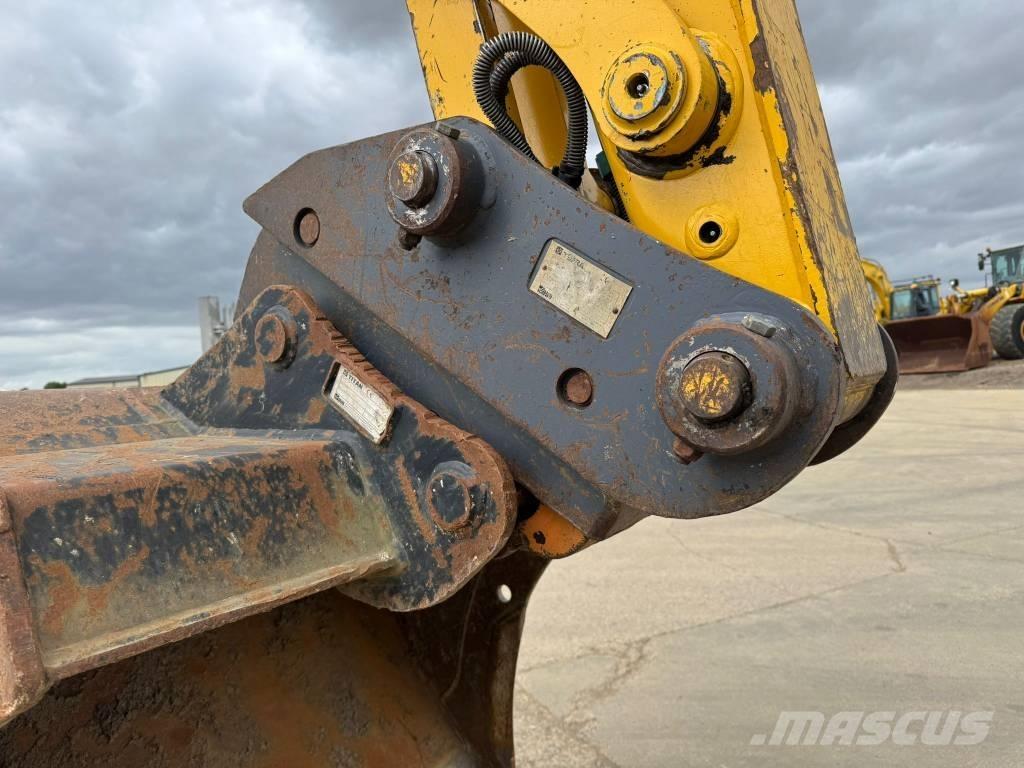 Komatsu PC 138 US-11 Bandgrävare