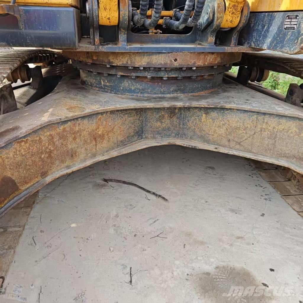 Hyundai R300LC Bandgrävare