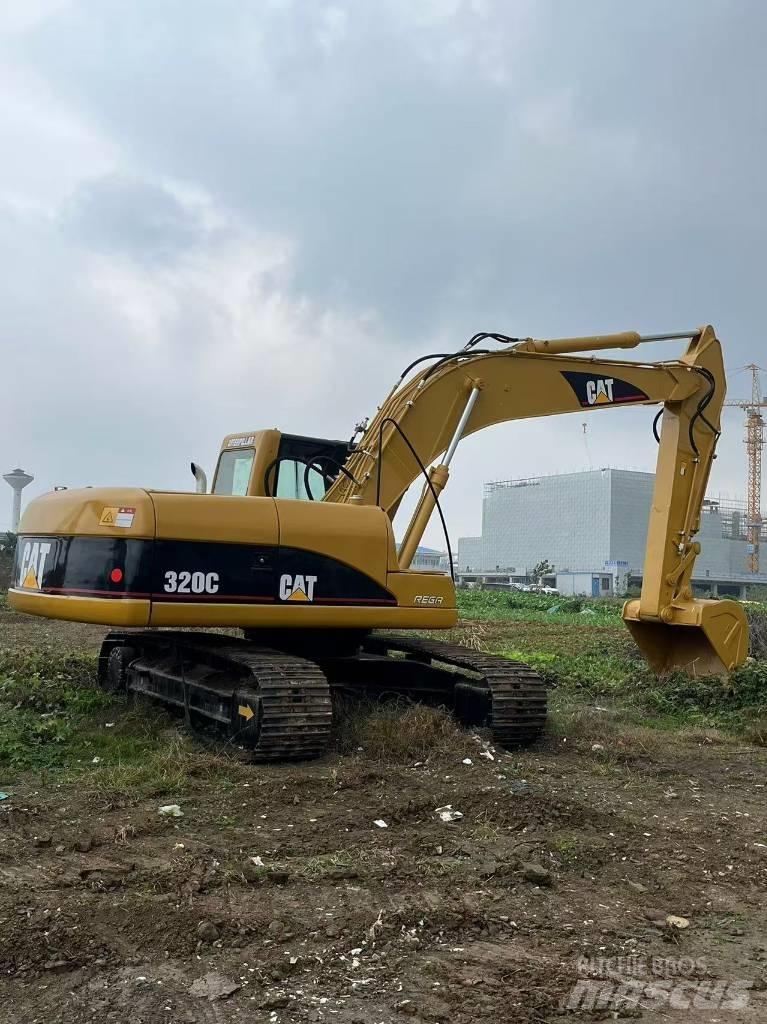 CAT 320 C Bandgrävare