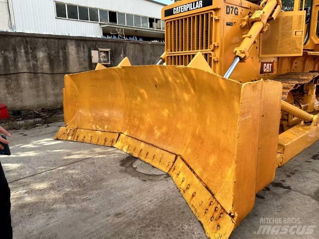 CAT D 7 G Väghyvlar