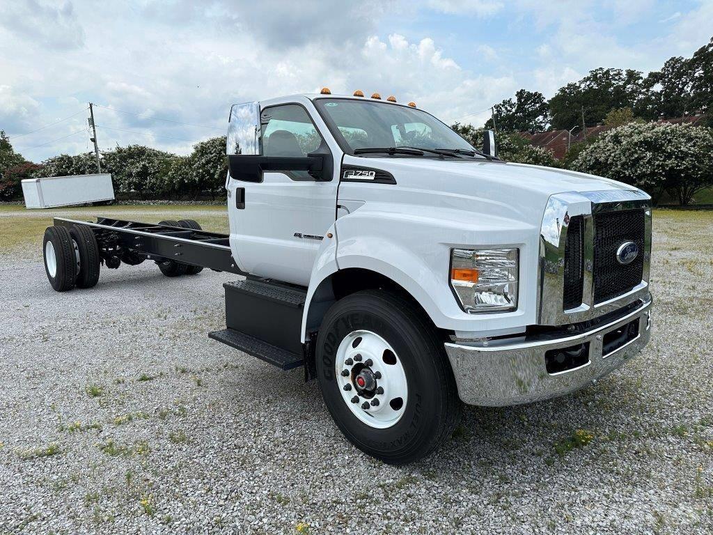 Ford F 750 Chassier