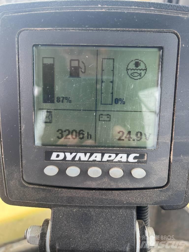 Dynapac CC 224 HF Tvåvalsvältar