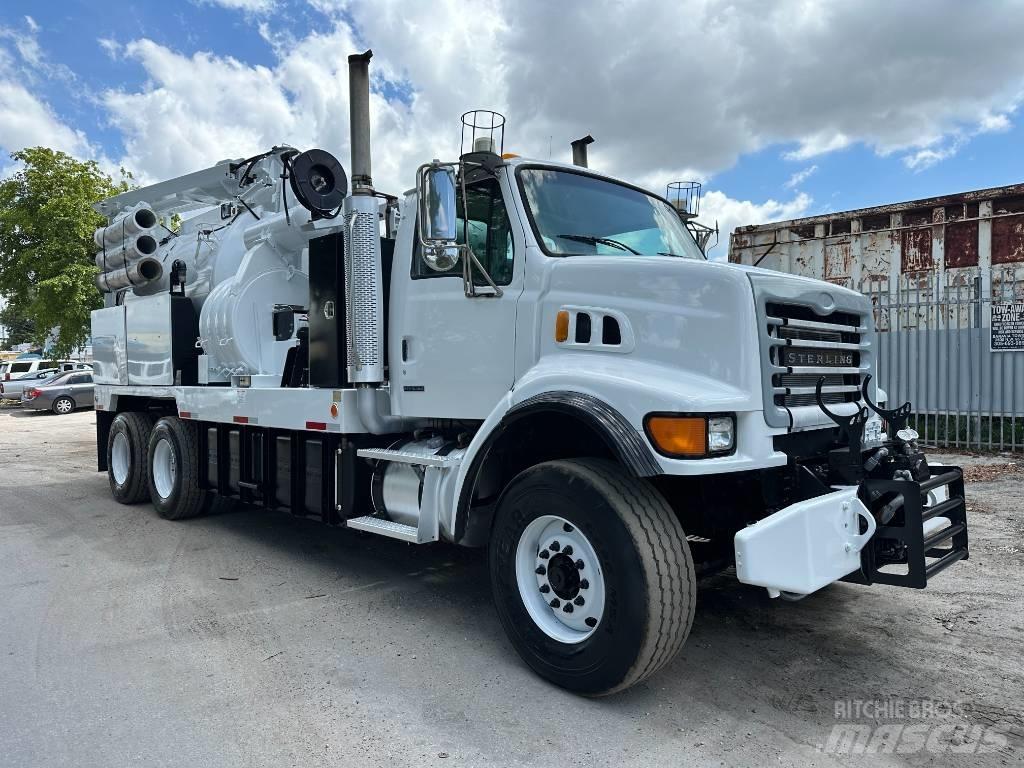 Sterling L 7501 Slamsugningsbil