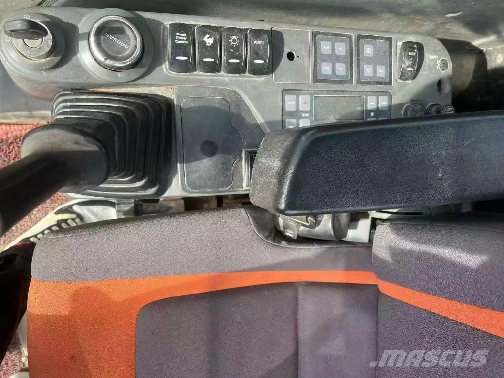 Doosan DX420LC Bandgrävare