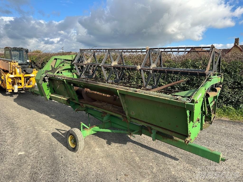 John Deere 1075 Skördetröskor