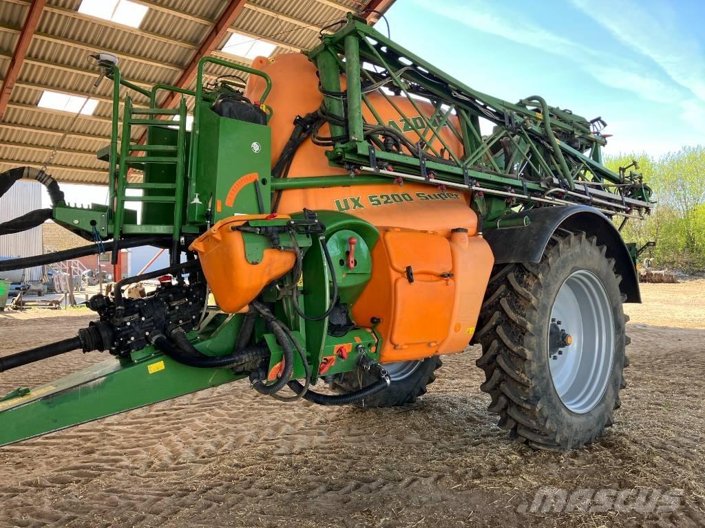 Amazone UX 5200 Dragna sprutor