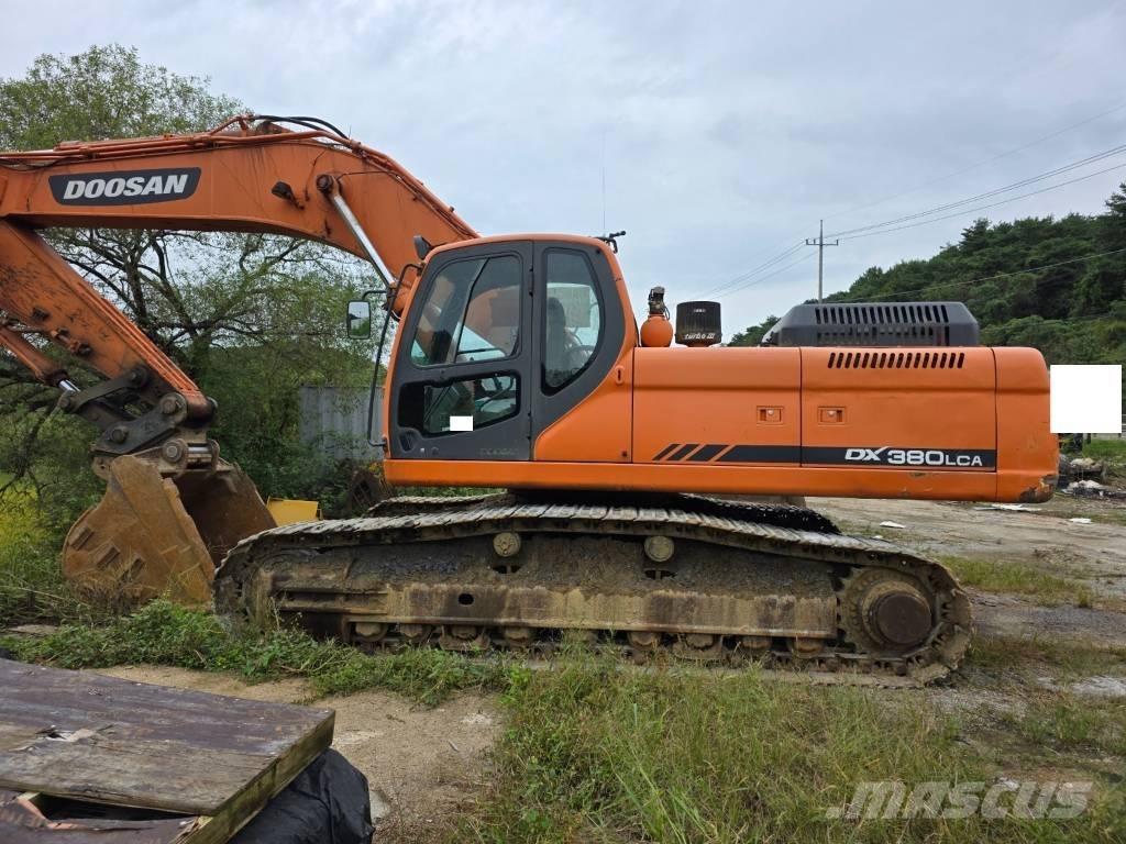 Doosan DX 380 LC Bandgrävare