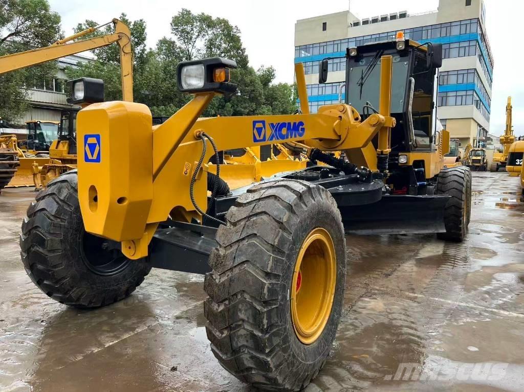 XCMG GR 1803 Väghyvlar