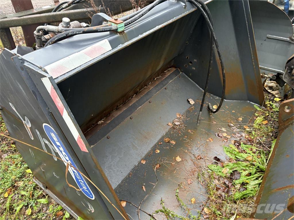 Snowstar HK700L Sand- och saltspridare