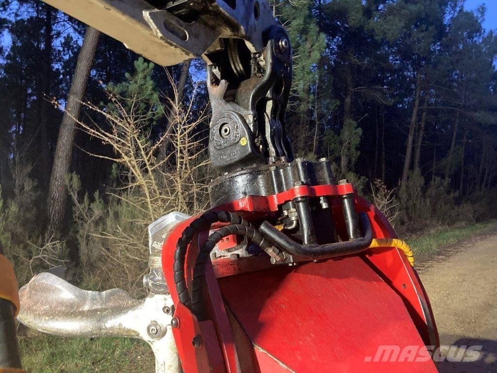 Komatsu C 144 Skördare