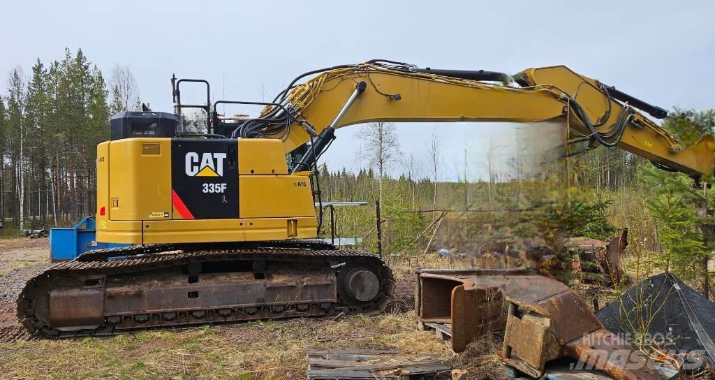 CAT 335 F L CR Bandgrävare